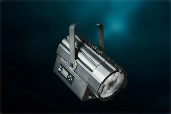 Новинка театральный линзовый прожектор АРТИСТ FRESNEL  Новинка театральный линзовый прожектор АРТИСТ FRESNEL