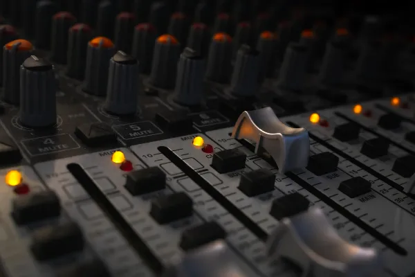 Обзор на знаменитый BEHRINGER X32 Обзор на знаменитый BEHRINGER X32