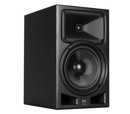 RCF Ayra PRO 8 RCF Ayra PRO 8