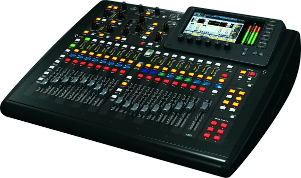 BEHRINGER X32 COMPACT