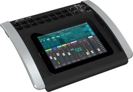 BEHRINGER X18 BEHRINGER X18