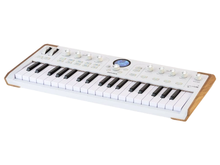 Купить Arturia AstroLab 37 White по выгодной цене в Челябинске