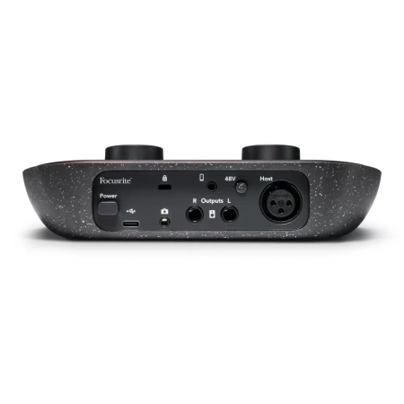 Купить Focusrite Vocaster One Podcast по выгодной цене в Челябинске